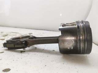 bontott OPEL ASTRA H Dugattyú és Hajtókar