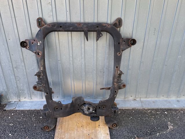 bontott OPEL ASTRA H Első Bölcső