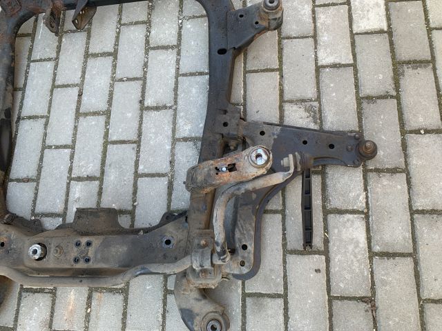 bontott OPEL ASTRA H Első Bölcső