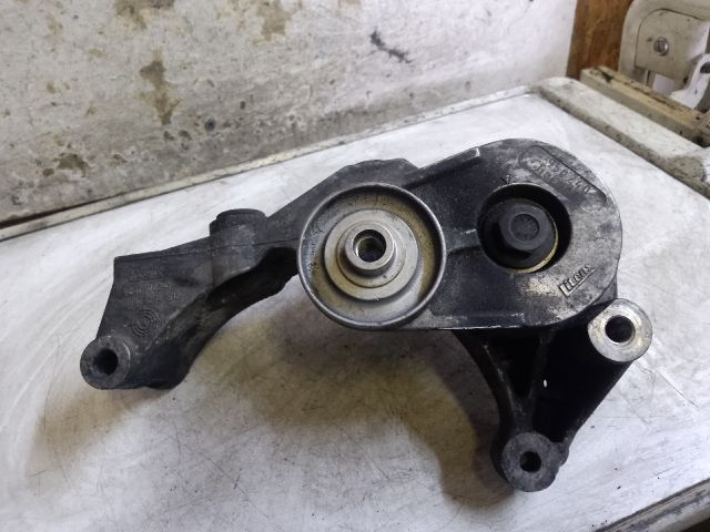 bontott OPEL ASTRA H Generátor Tartó Bak