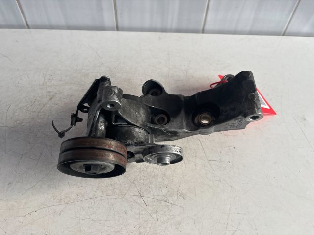 bontott OPEL ASTRA H Generátor Tartó Bak