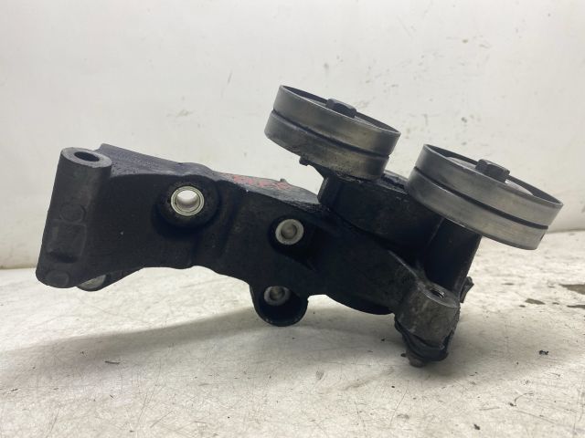 bontott OPEL ASTRA H Generátor Tartó Bak