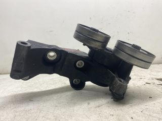 bontott OPEL ASTRA H Generátor Tartó Bak