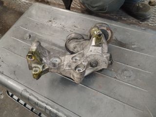 bontott OPEL ASTRA H Generátor Tartó Bak