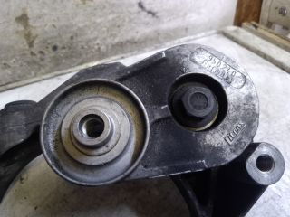 bontott OPEL ASTRA H Generátor Tartó Bak