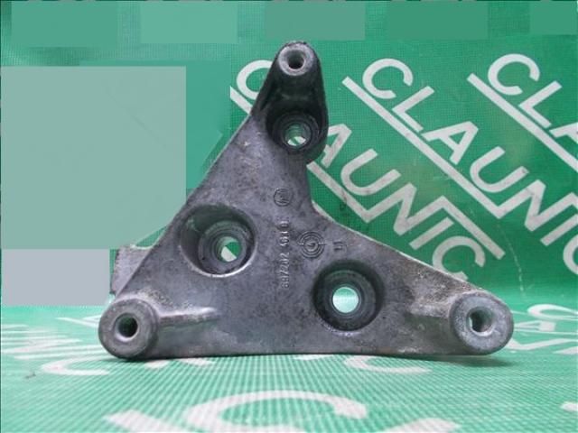 bontott OPEL ASTRA H Generátor Tartó Bak