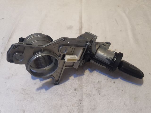 bontott OPEL ASTRA H Gyújtáskapcsoló Házzal