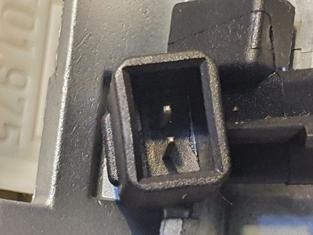 bontott OPEL ASTRA H Gyújtáskapcsoló Házzal