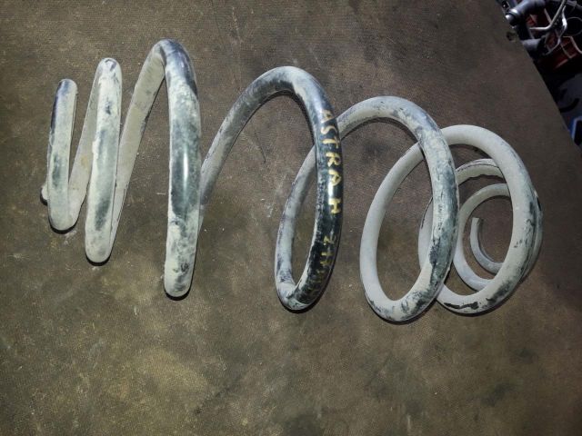 bontott OPEL ASTRA H Hátsó Rugó