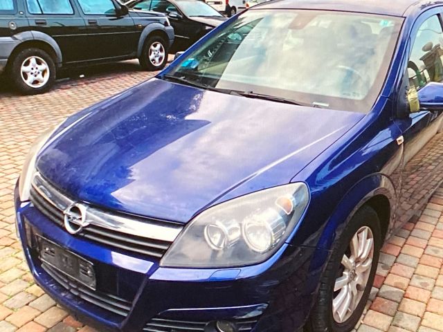 bontott OPEL ASTRA H Homlokfal (Üres lemez)