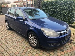 bontott OPEL ASTRA H Homlokfal (Üres lemez)