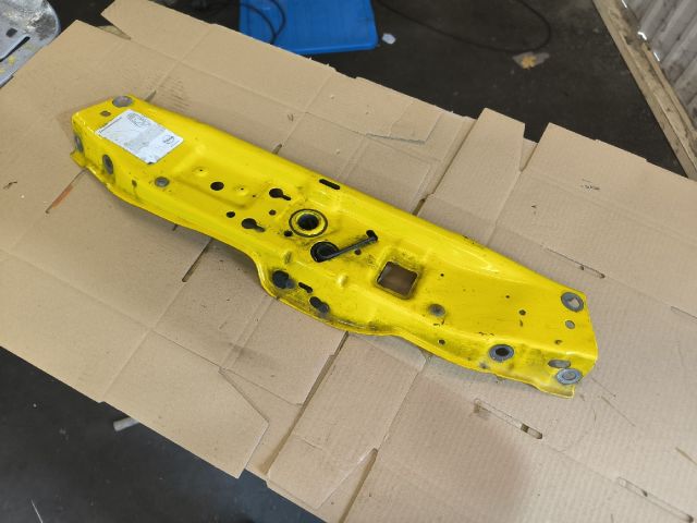 bontott OPEL ASTRA H Homlokfal (Üres lemez)