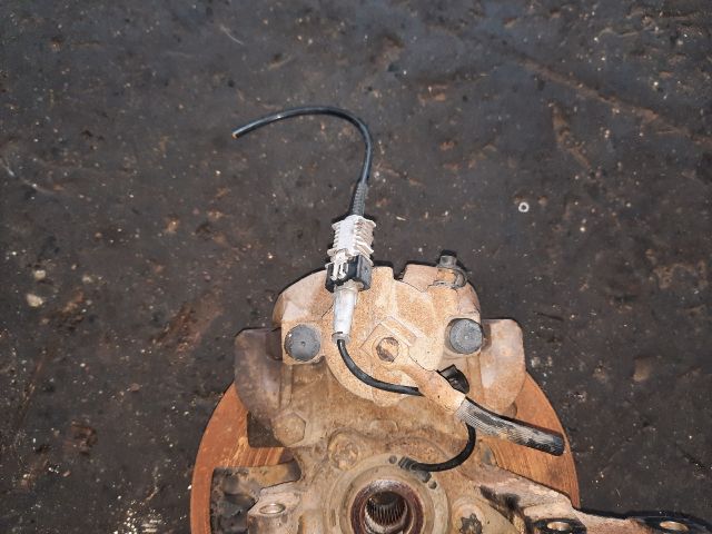 bontott OPEL ASTRA H Jobb első Féknyereg Munkahengerrel