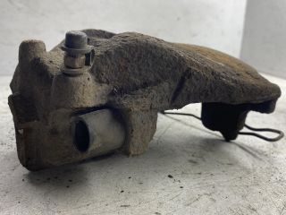 bontott OPEL ASTRA H Jobb első Féknyereg Munkahengerrel