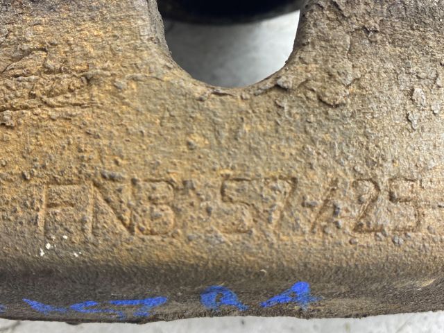 bontott OPEL ASTRA H Jobb első Féknyereg Munkahengerrel