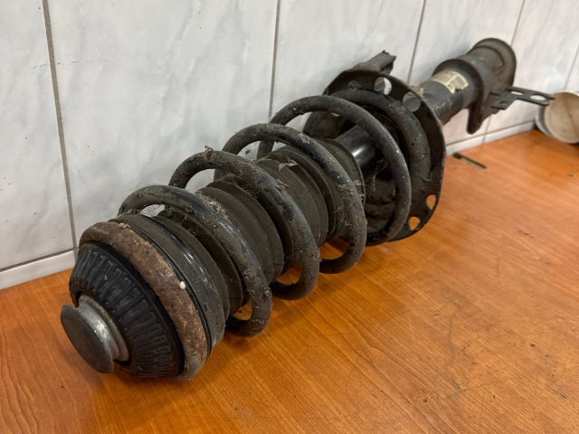 bontott OPEL ASTRA H Jobb első Gólyaláb (Lengécsillapító, Rugó)