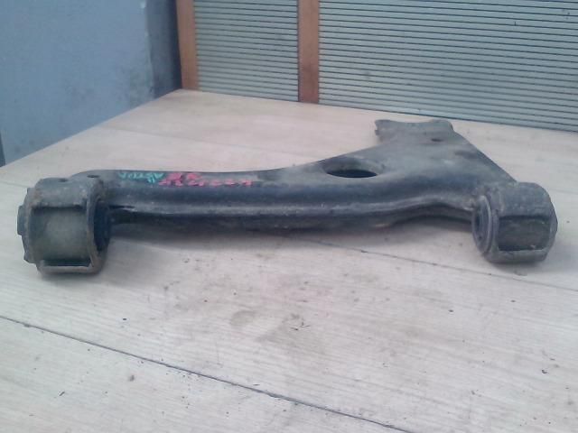 bontott OPEL ASTRA H Jobb első Lengőkar