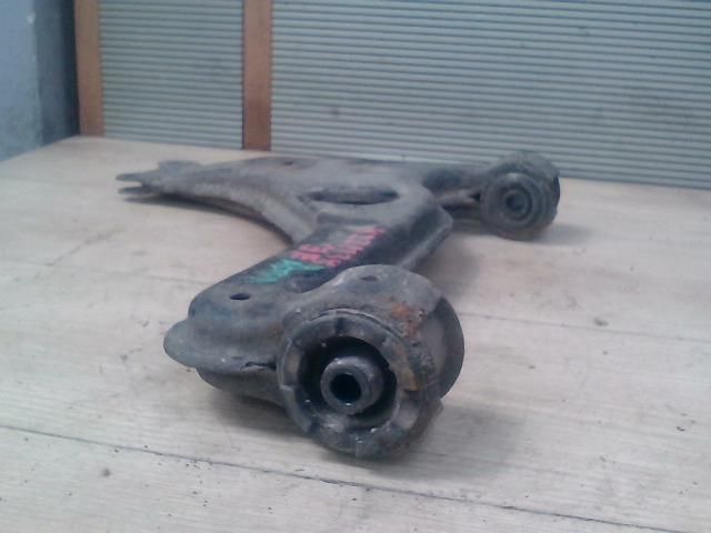 bontott OPEL ASTRA H Jobb első Lengőkar