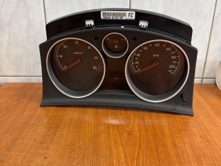 bontott OPEL ASTRA H Kilométeróra