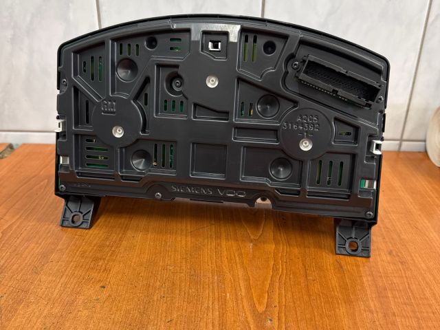 bontott OPEL ASTRA H Kilométeróra