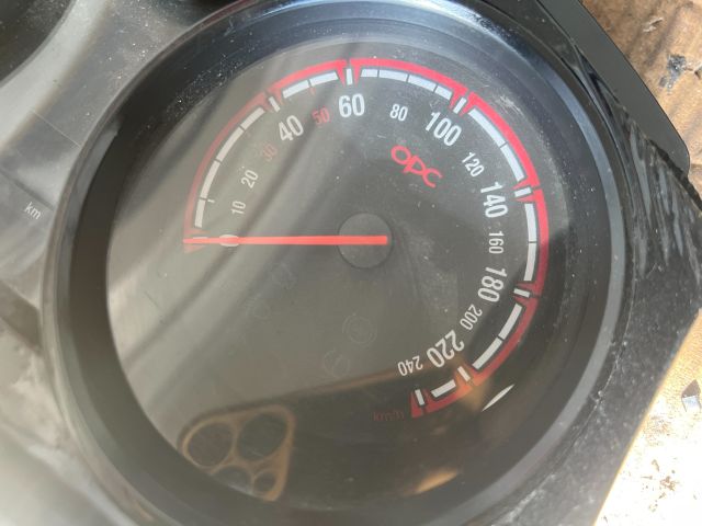 bontott OPEL ASTRA H Kilométeróra