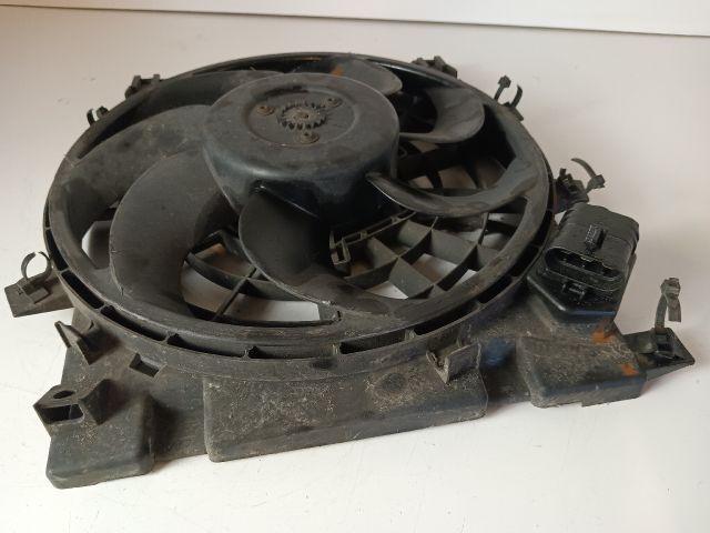 bontott OPEL ASTRA H Klímahűtő Ventilátor
