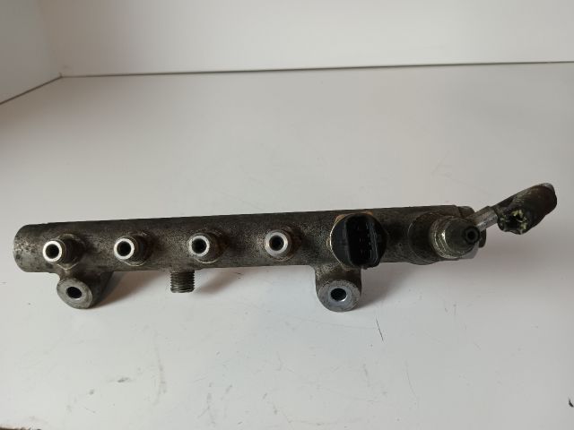 bontott OPEL ASTRA H Közösnyomócső