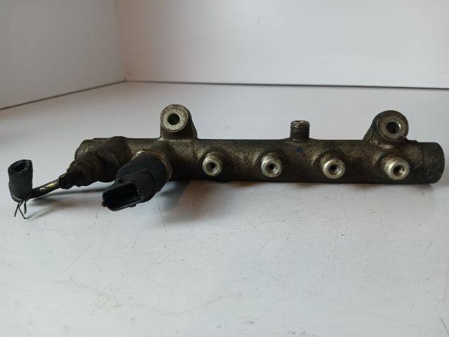 bontott OPEL ASTRA H Közösnyomócső