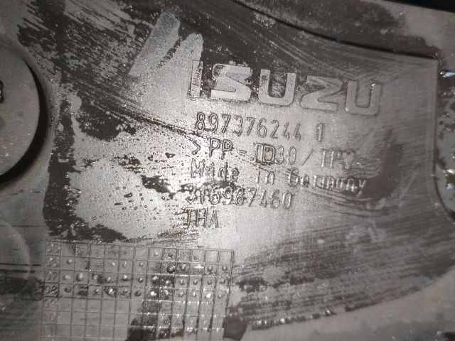 bontott OPEL ASTRA H Külső Alsó Vezérlés Burkolat