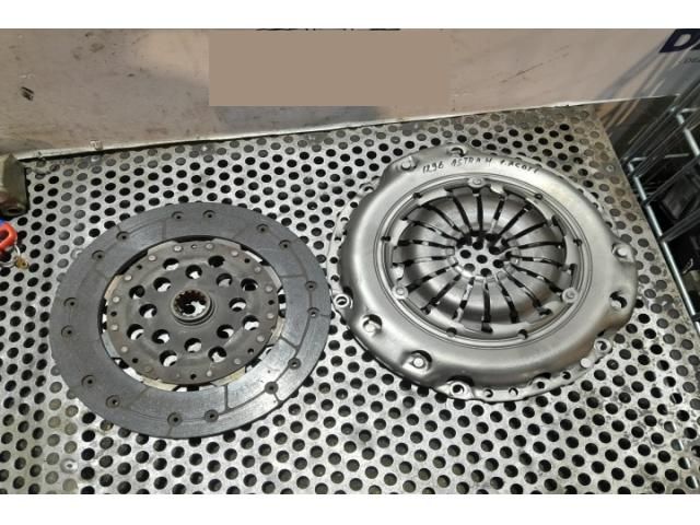 bontott OPEL ASTRA H Kuplung Szett (Szerkezet, Tárcsa)