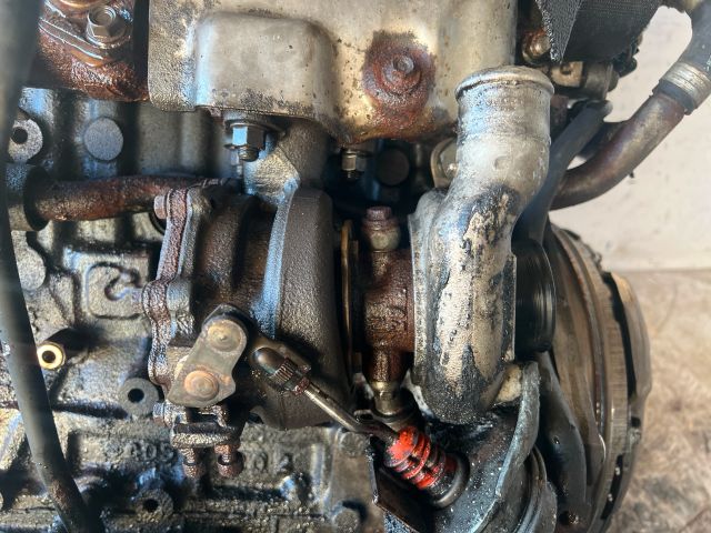 bontott OPEL ASTRA H Motor (Fűzött blokk hengerfejjel)