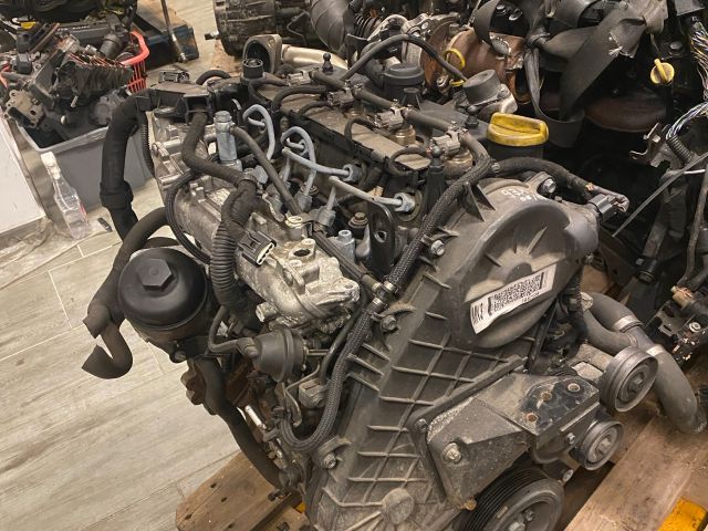 bontott OPEL ASTRA H Motor (Fűzött blokk hengerfejjel)