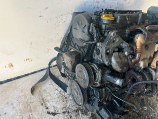 bontott OPEL ASTRA H Motor (Fűzött blokk hengerfejjel)