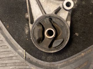 bontott OPEL ASTRA H Motor Tartó Bak (Fém)