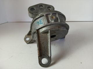 bontott OPEL ASTRA H Motor Tartó Bak Jobb