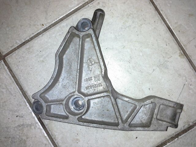 bontott OPEL ASTRA H Motor Tartó Bak (Pozíciófüggetlen)