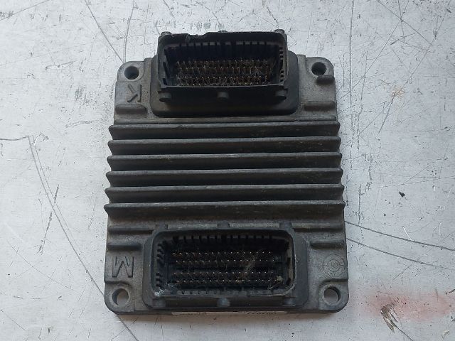 bontott OPEL ASTRA H Motorvezérlő