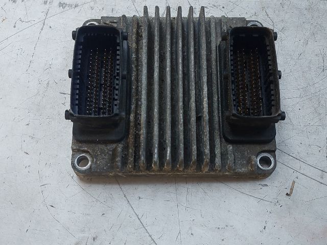 bontott OPEL ASTRA H Motorvezérlő