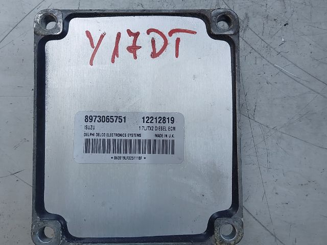 bontott OPEL ASTRA H Motorvezérlő