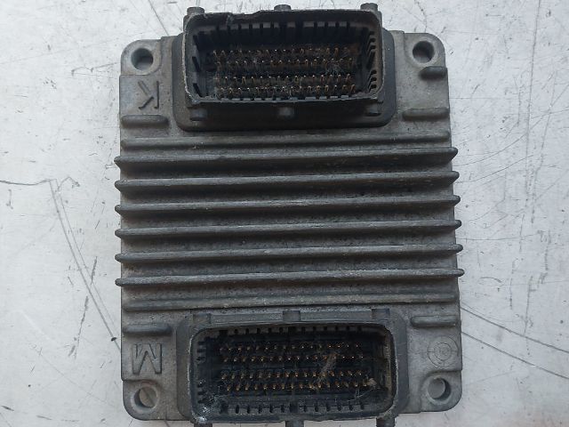 bontott OPEL ASTRA H Motorvezérlő