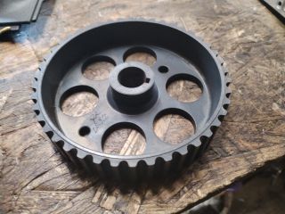 bontott OPEL ASTRA H Nagynyomású Szivattyú Bordáskerék / Lánckerék