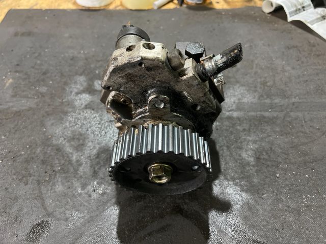 bontott OPEL ASTRA H Nagynyomású Szivattyú