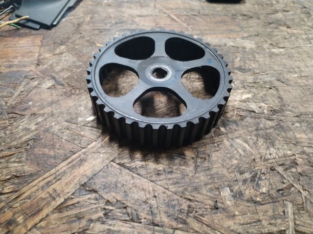 bontott OPEL ASTRA H Olajszivattyú Bordáskerék