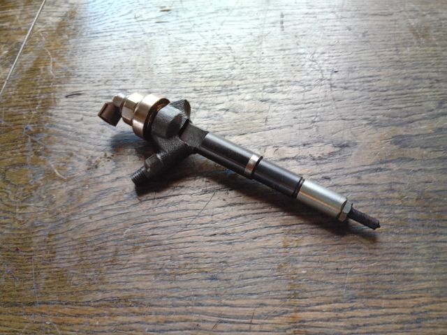 bontott OPEL ASTRA H Porlasztó (1 db)