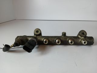 bontott OPEL ASTRA H Porlasztó Sor / Híd