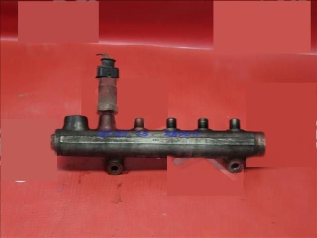 bontott OPEL ASTRA H Porlasztó Sor / Híd