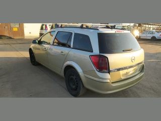 bontott OPEL ASTRA H Tank