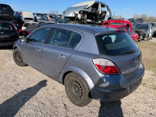 bontott OPEL ASTRA H Tank