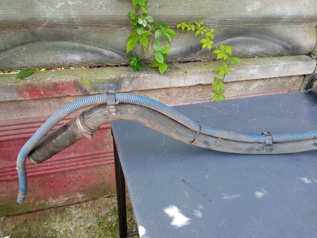 bontott OPEL ASTRA H Tankbetöltő Cső (Fém)