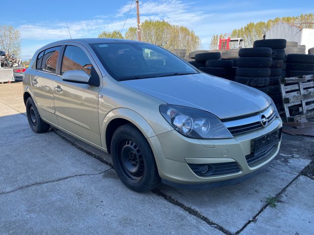 bontott OPEL ASTRA H Tanksapka